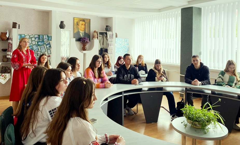   Учасники медіафестивалю _РАЗОМ ДО ПЕРЕМОГИ_.jpg